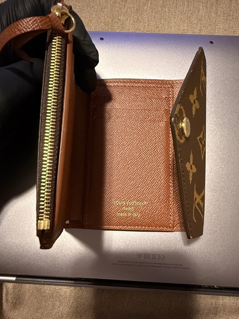 🤎Louis Vuitton Monogram Victorine Wallet🤎 - Picture 10 of 17